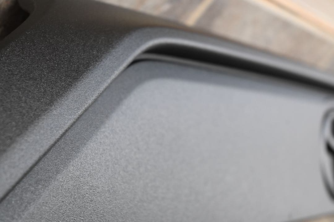 rav4 純正リアガーニッシュ ラプターライナー塗装 新車外し 送料込み