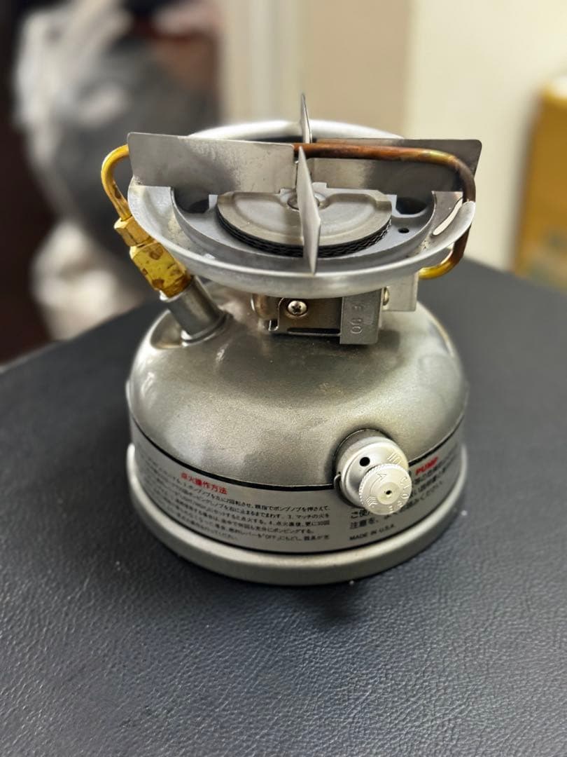 Coleman Unleaded 2-Burner 533 カセットコンロ - メルカリ