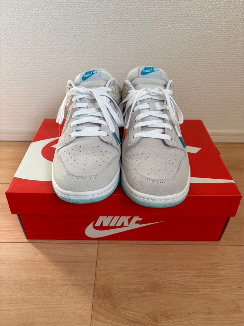 靴 Nike Dunk Low \"Barber Shop Grey\" 楽天市場】【 NIKE DUNK LOW SE 'BARBER SHOP - GREY' / 6 17 22
