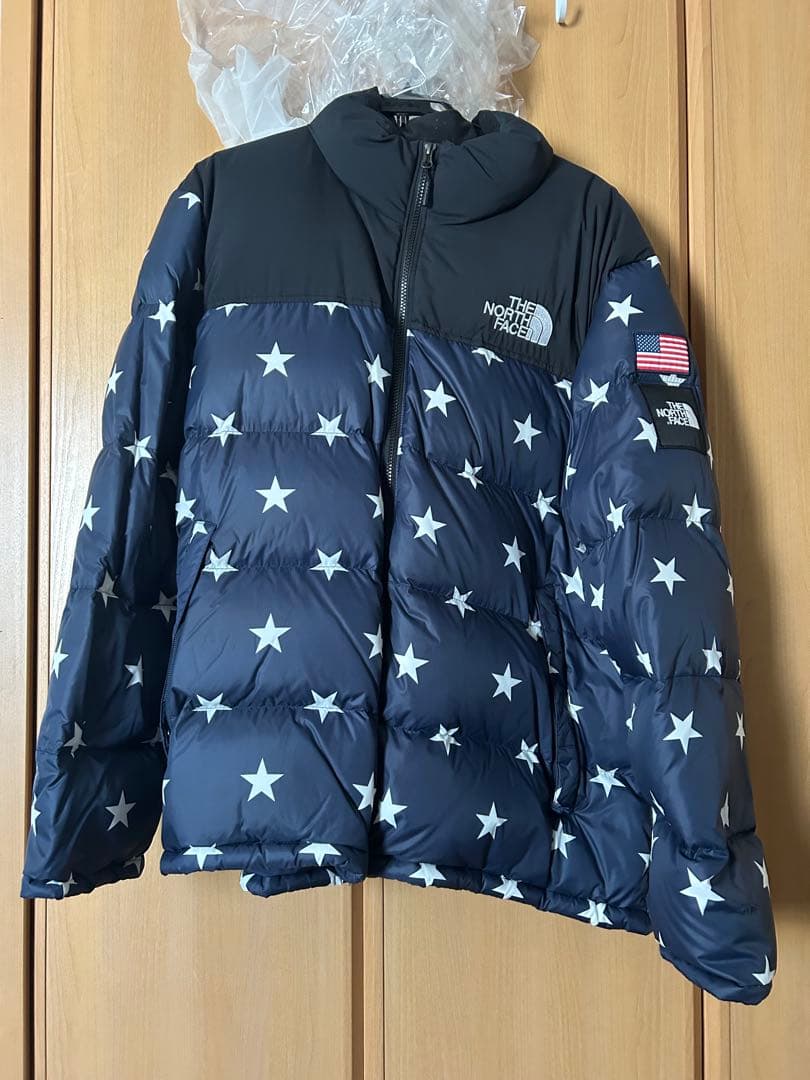 THE NORTH FACE ダウンジャケット 星柄 ネイビー THE NORTH FACE ノースフェイス】ヌプシジャケット 星条旗柄 ダウン