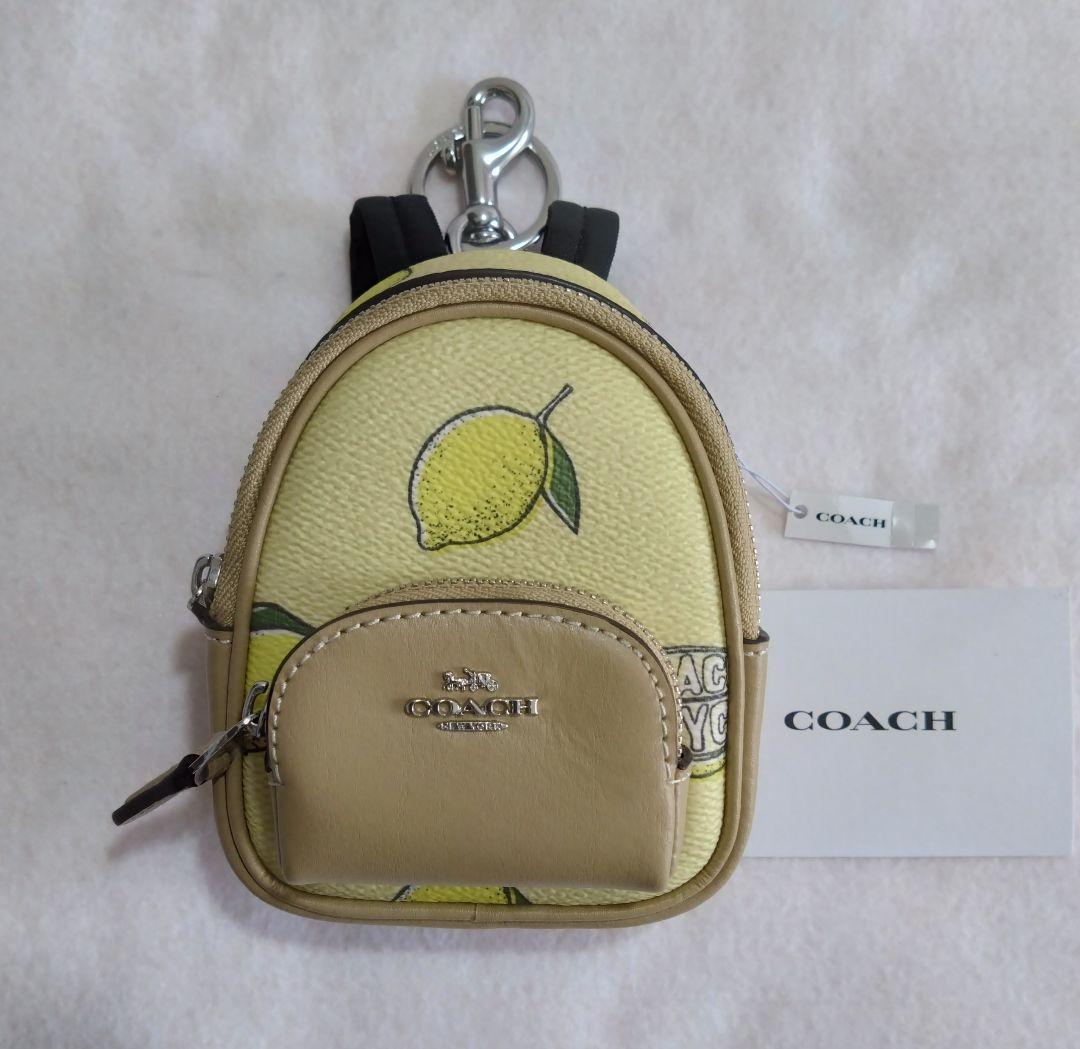 新品 コーチ リュックサック モチーフ レモン柄 キーケース ミニポーチ小物入 COACH（コーチ） キーホルダー ペブルレザー リュックサック モチーフ