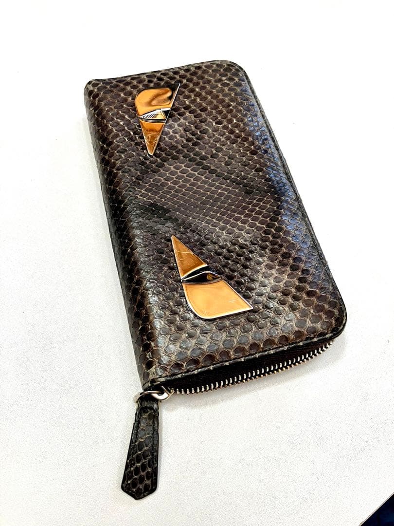 FENDI 長財布 モンスター 蛇革 希少ブラック柄 正規品 保証書 - メルカリ