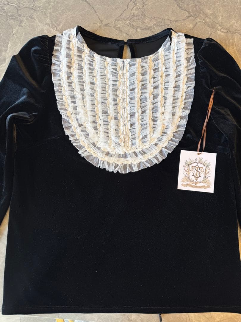 ブラック チュールフリルベロアトップス Sサイズ タグ付き - メルカリ