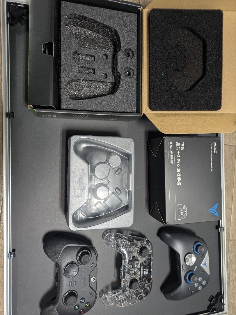 PC用ゲームコントローラー・コンバーター razer wolverine v2 chroma pdp vader3pro Amazon.com: Razer Wolverine V2 Chroma Wired Gaming Controller for