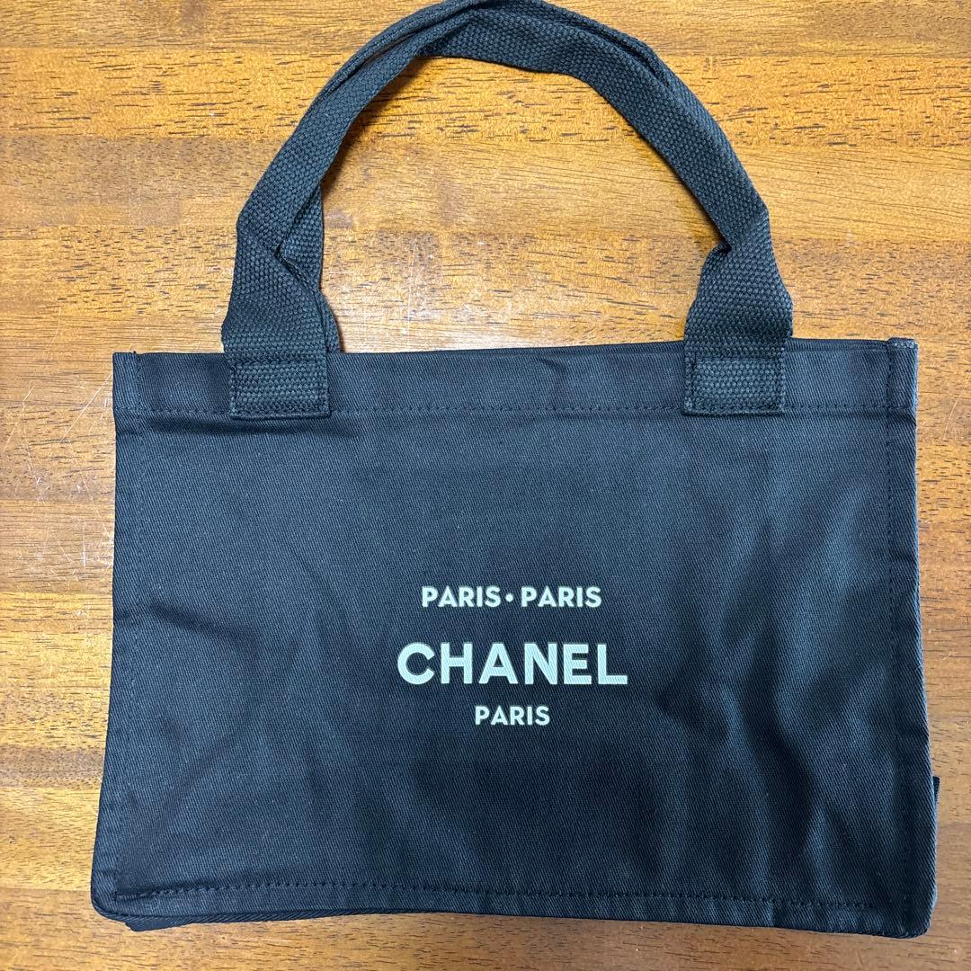 CHANEL ノベルティ ブラック キャンパストートバッグ - メルカリ