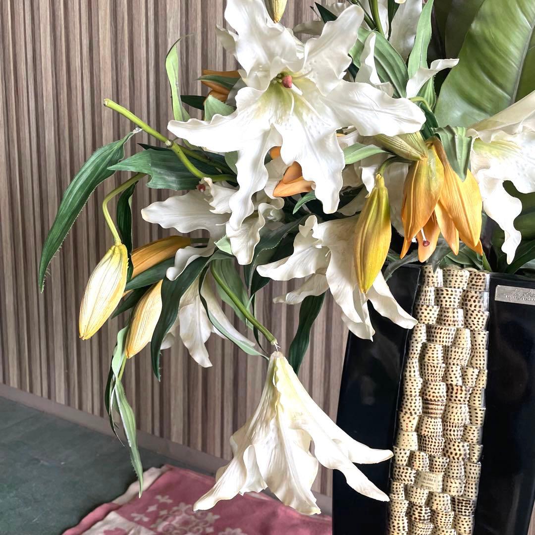 エミリオ・ロバ】 特大 アートフラワーアレンジメント 花器付き ユリ