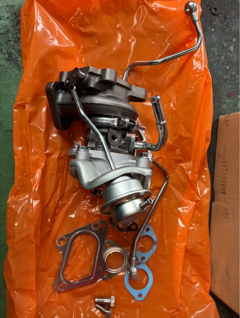 エブリイ DA64W リビルトターボタービン 未使用品ガスケットボルト類
