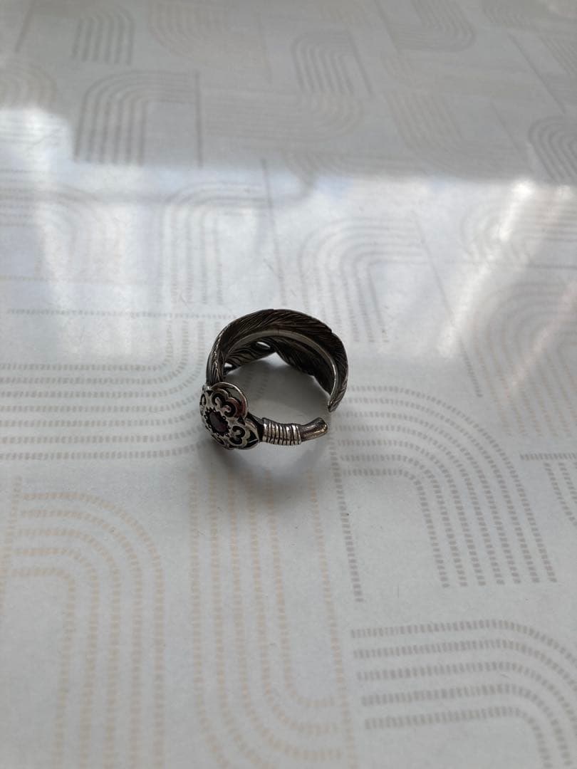 DESIGNERS JEWELRY buff フェザーリング バフエンブレム付