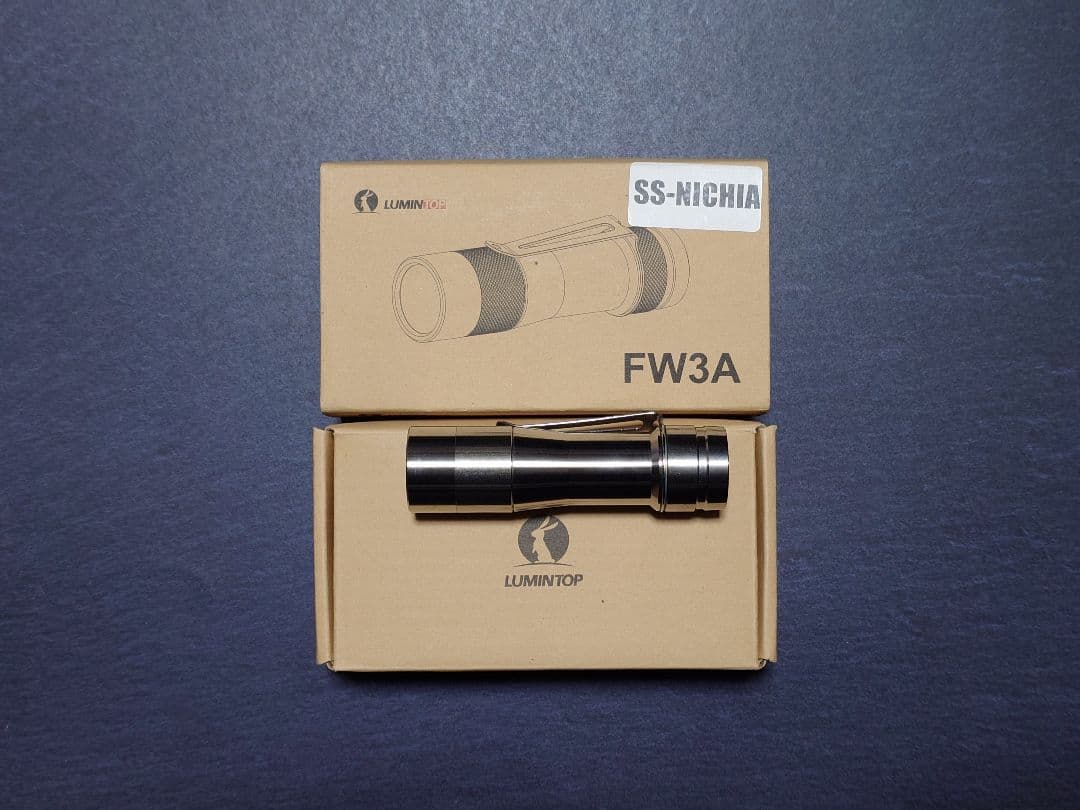 【美品】LUMINTOP FW3A 懐中電灯 SS-Nichia FW3A (Discontinued) - Lumintop
