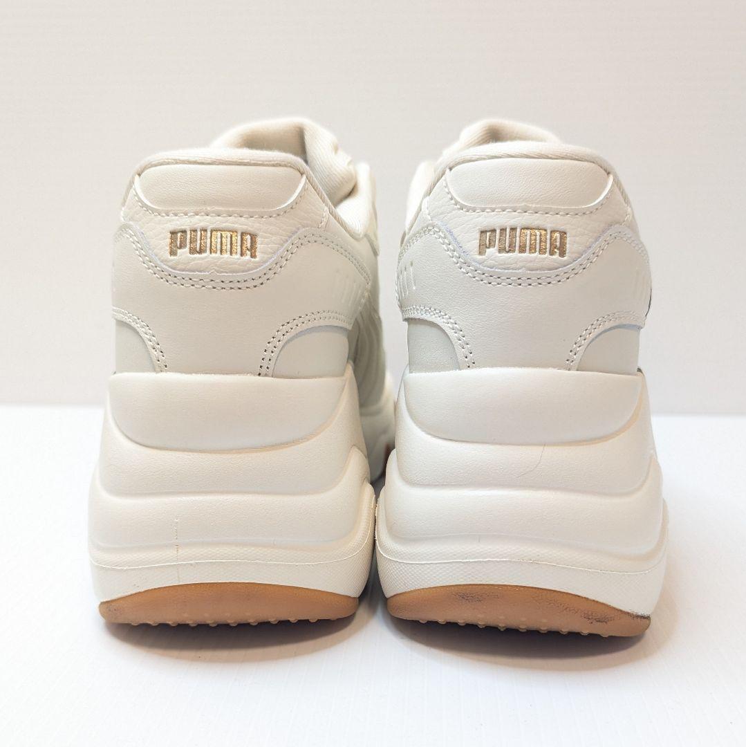 美品 PUMA プーマ パルサーウェッジ 24.5cm 厚底スニーカー オフ白