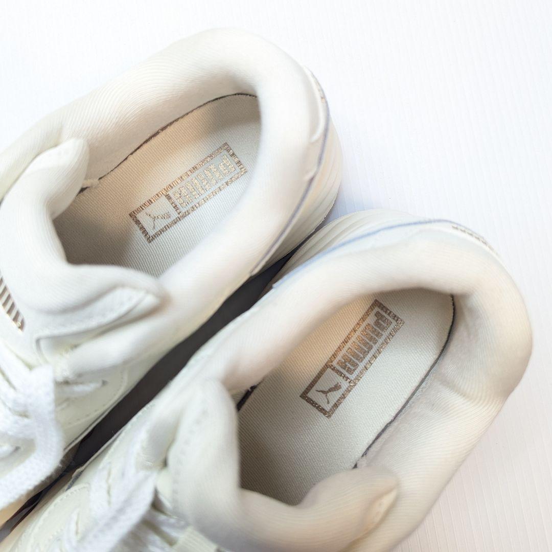 美品 PUMA プーマ パルサーウェッジ 24.5cm 厚底スニーカー オフ白