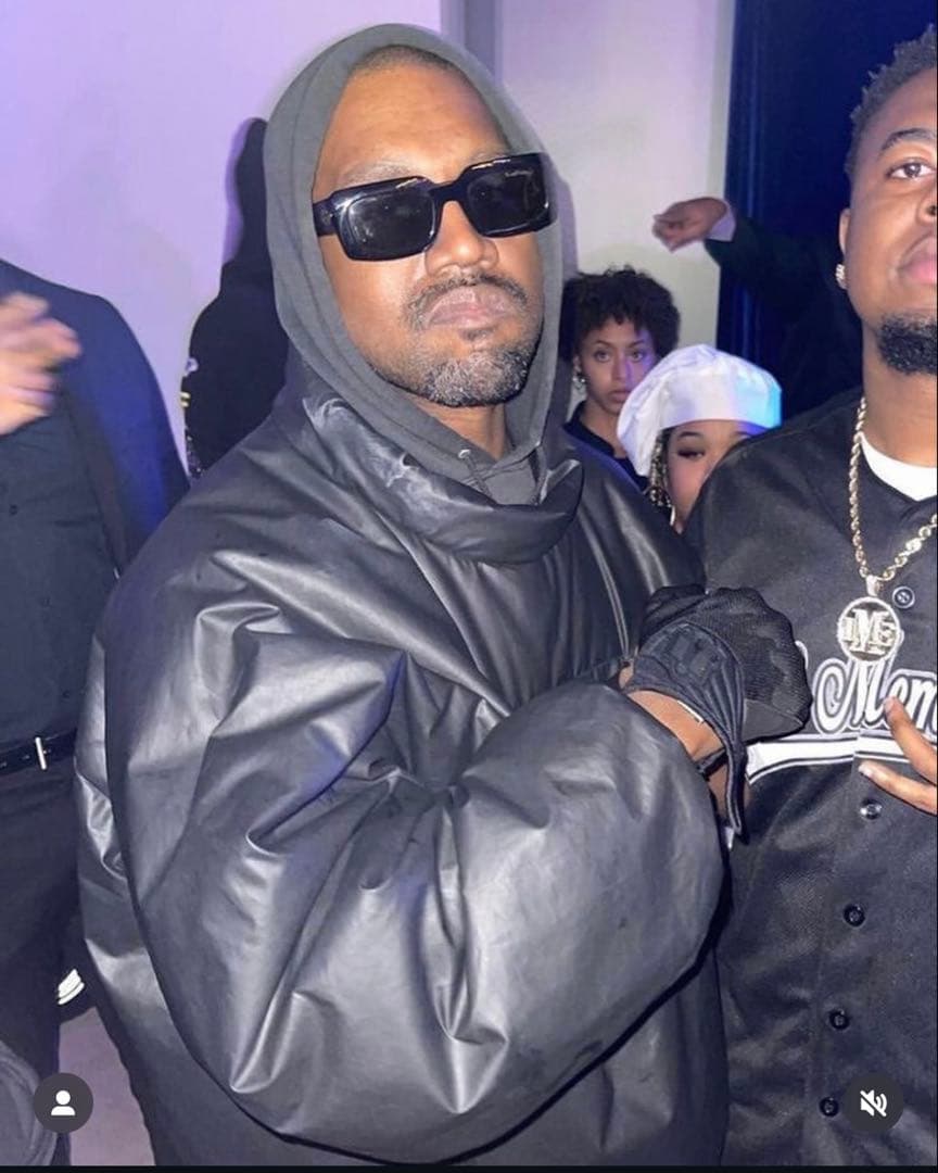 yeezy gap Mock Neck Pullover Puffer XL - メルカリ