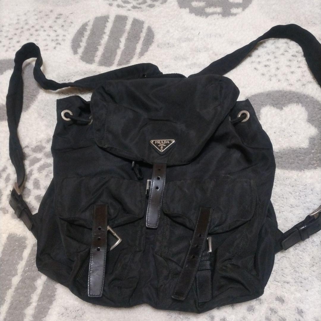 PRADA ブラック リュック・バックパック PRADA Re-Nylon × レザーバックパックが今でも強烈に魅力的である件