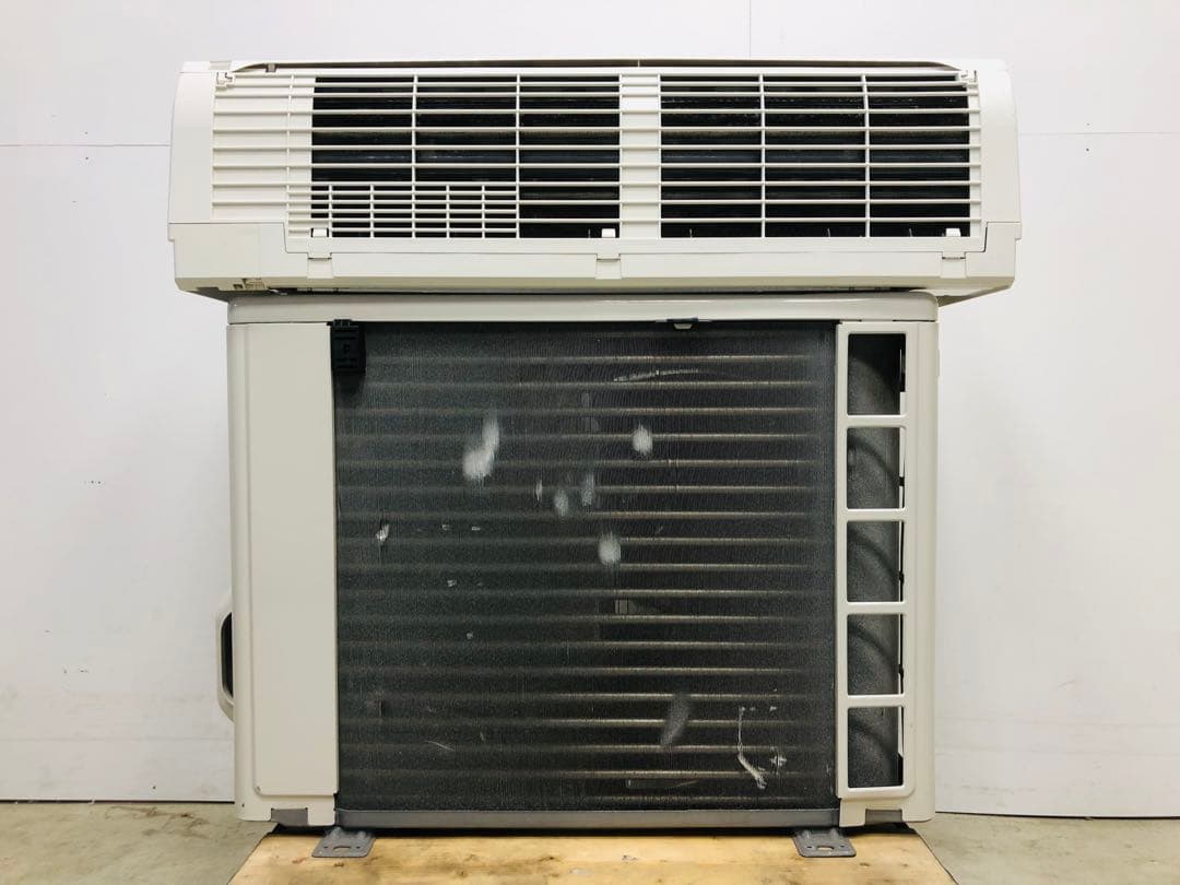 コロナ　ルームエアコン　CSH-N2218R 2018年製 2.2kw