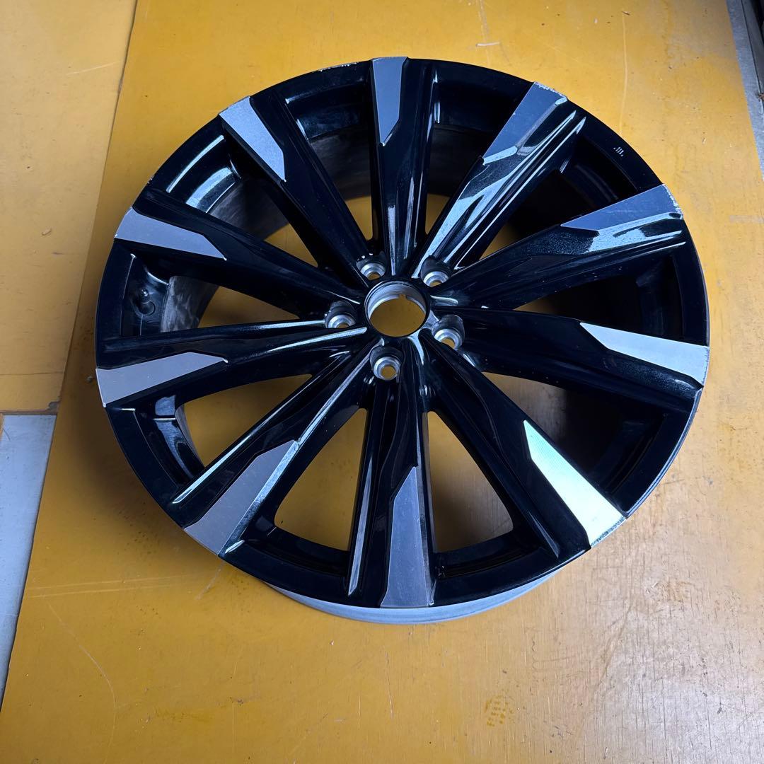 クラウン クロスオーバー 純正アルミホイール 1本 - メルカリ