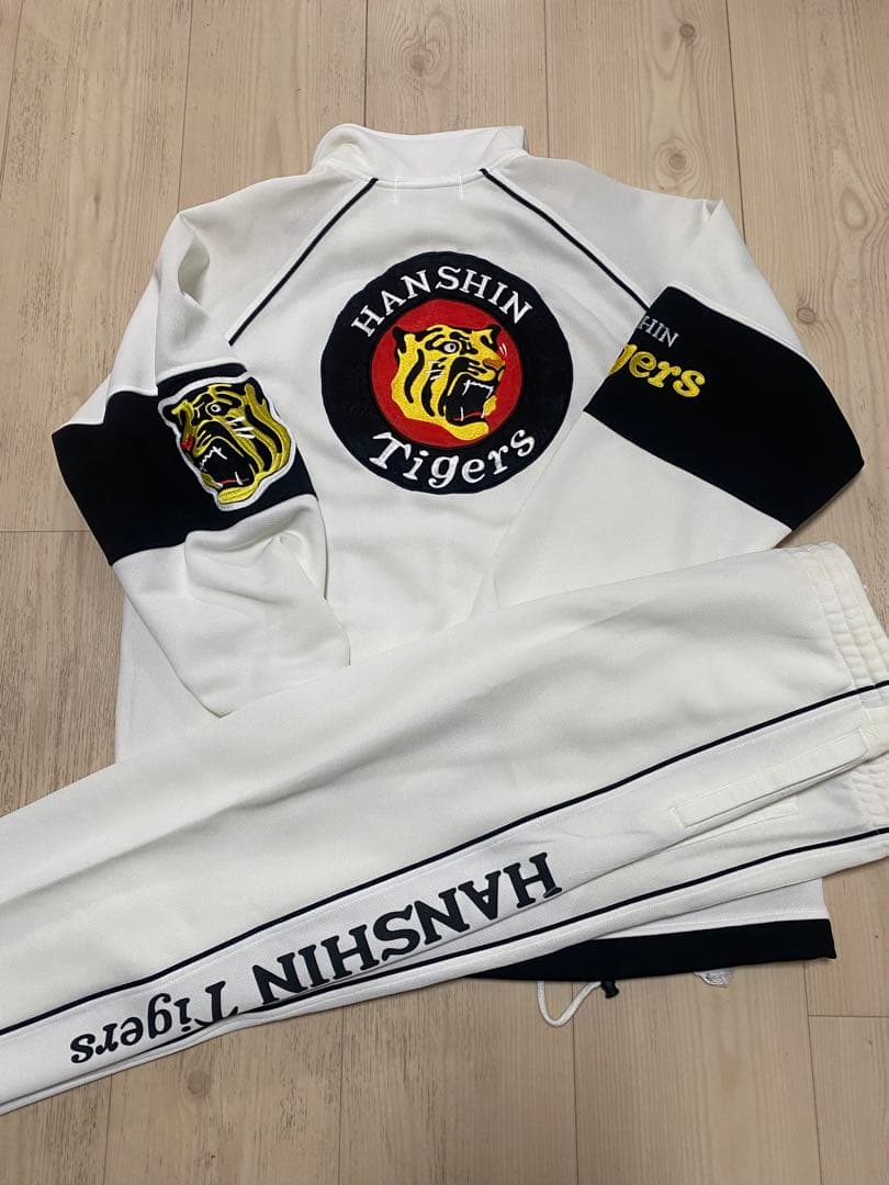阪神タイガースセットアップジャージ【レア希少】刺繍ロゴ　上下セット　ユニフォーム Amazon.co.jp: [AMET] 阪神タイガース スウェットSETUP スウェット