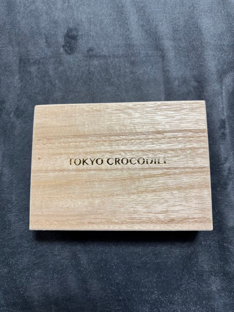 最終価格　TOKYO CROCODILE マットクロコ　無双　縦取り　名刺入れ マットクロコダイル無双名刺入れ| 東京クロコダイル