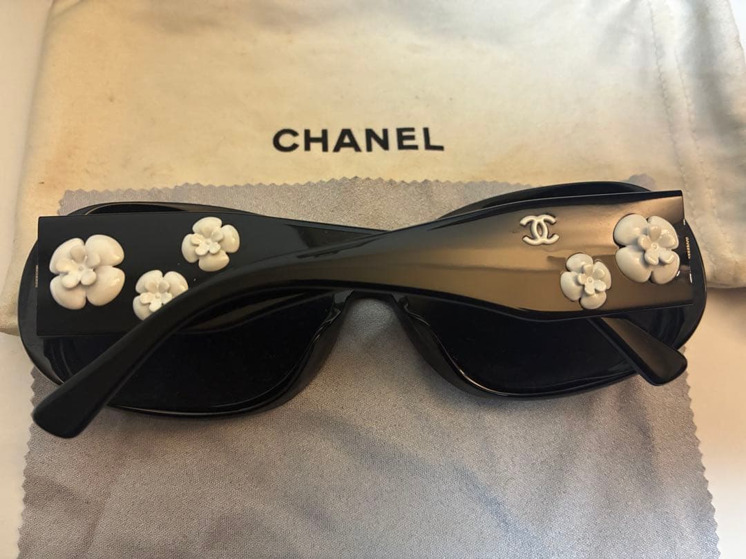 CHANEL ブラック フラワーサングラス シャネル CHANEL ココマーク フラワー 花 サングラス ブラック WS10283
