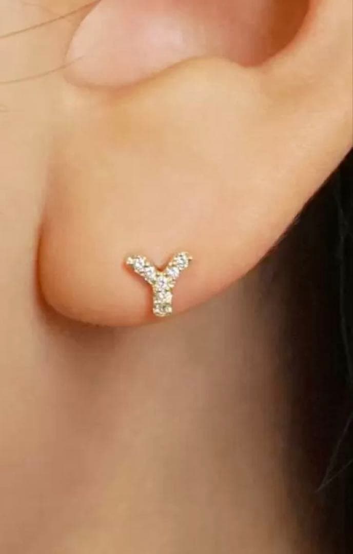 ちゃま様 ハーフピアス ソロピアス イニシャル Y テイクアップの通販