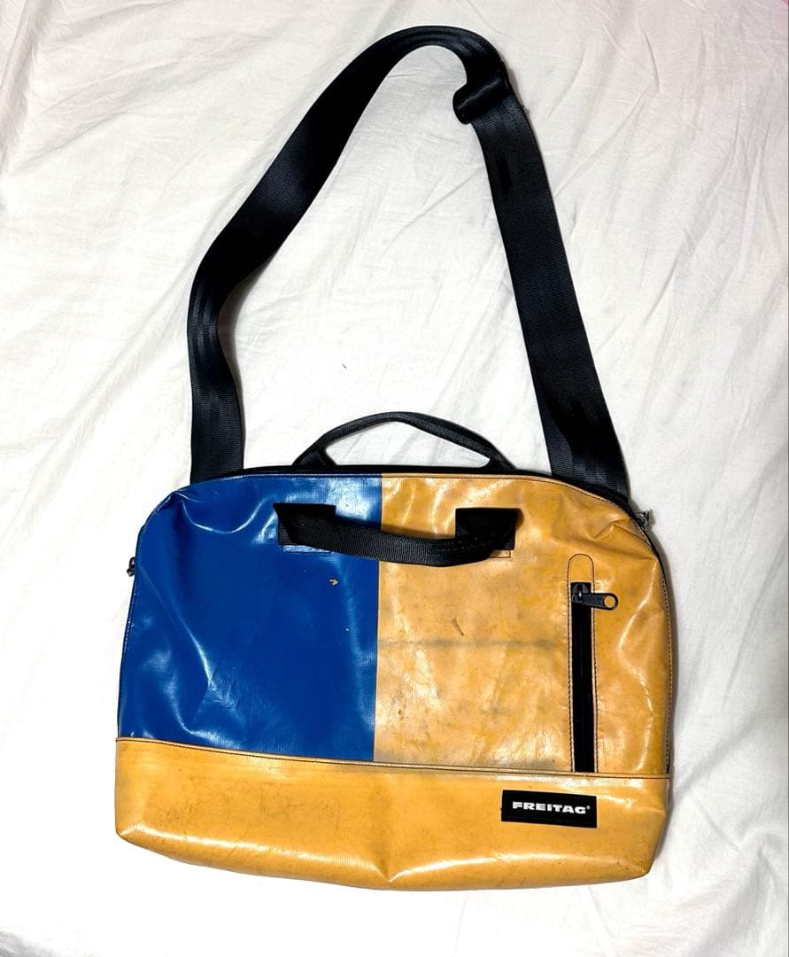 人気 FREITAG F304 MOSSメッセンジャーバッグ ブルーイエロー 人気 FREITAG F304 MOSSメッセンジャーバッグ ブルーイエロー 人気