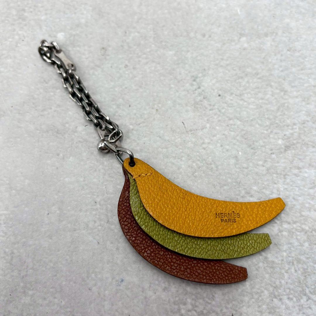 HERMES バナナ キーホルダー キーチャーム バッグチャーム - メルカリ