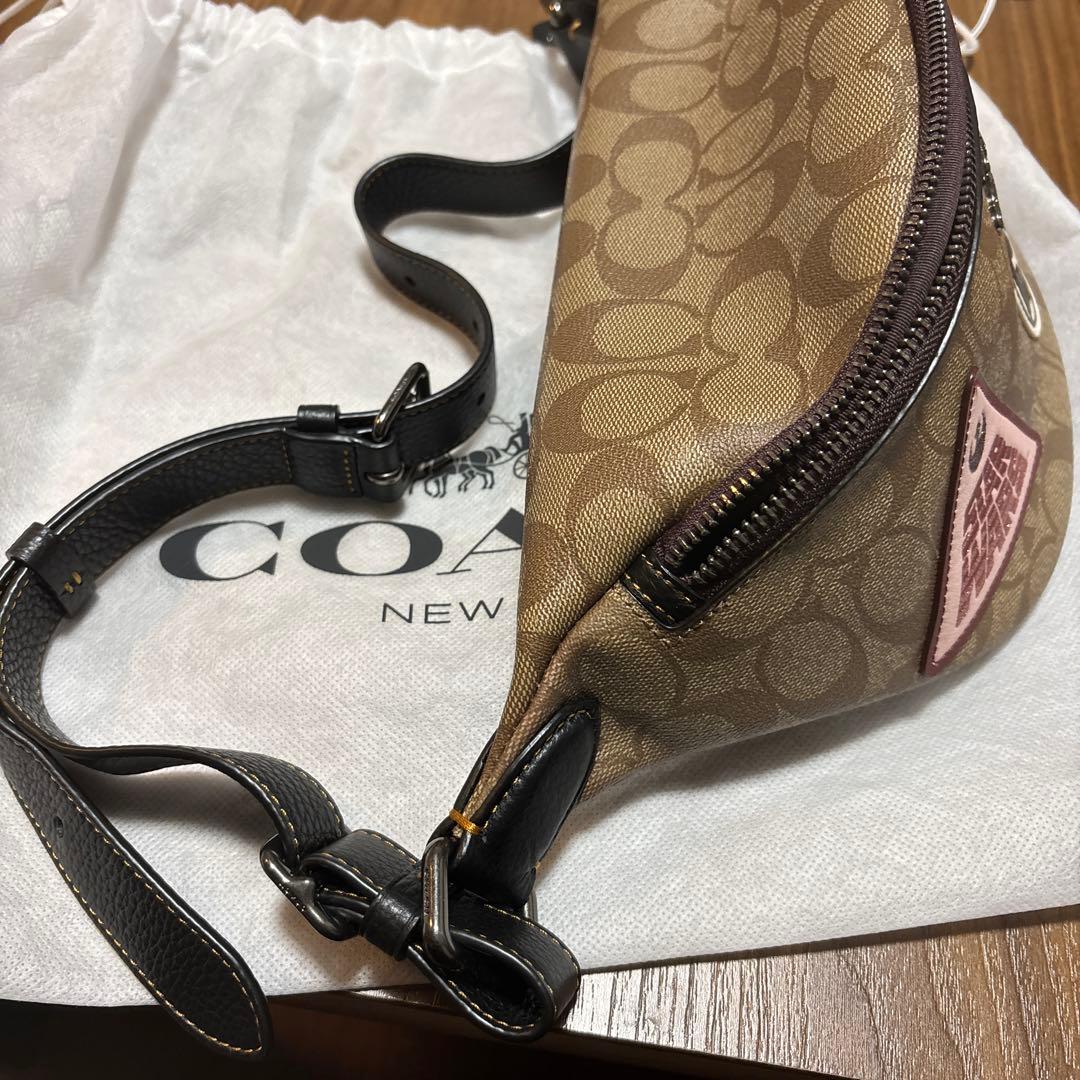 COACH Star Wars ボディバッグ