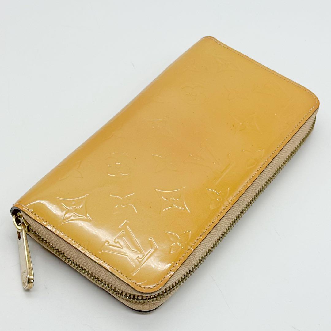 ルイヴィトン ジッピーウォレット ヴェルニ モノグラム イエロー