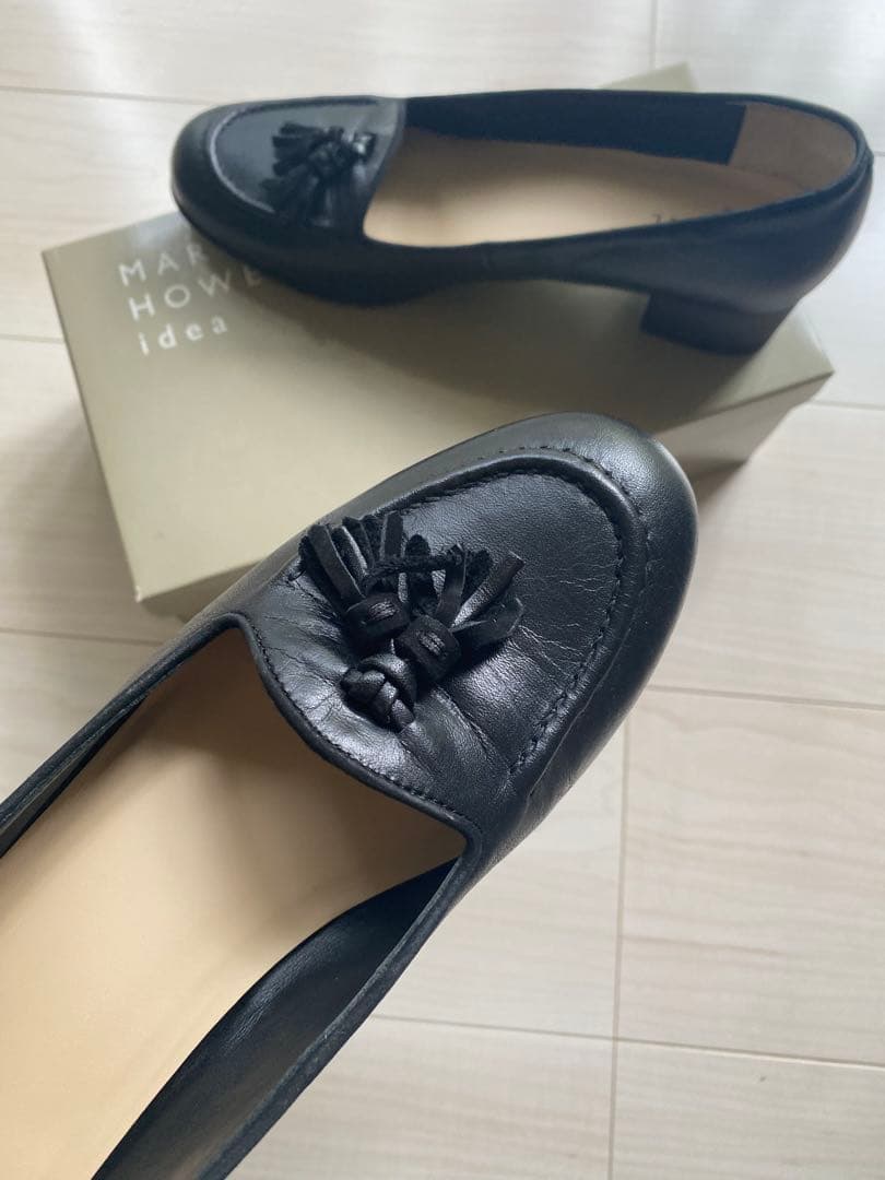 美品☆ マーガレットハウウェル 黒 ブラックローファー タッセル 23.5