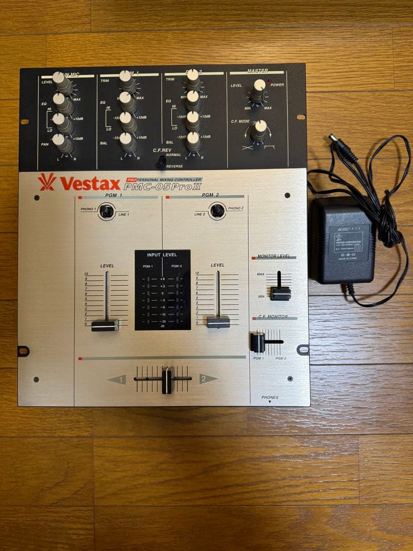 Vestax DJミキサー PMC-05PRO2Vestax PMC-05 Pro II DJミキサー 【公式