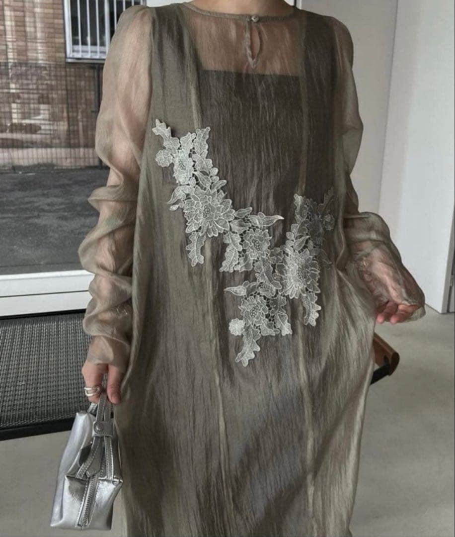 ウィルフリー willfully ワンピース　オケージョン　オリーブ WILLFULLY official web store（ウィルフリーコウシキツウハン）商品