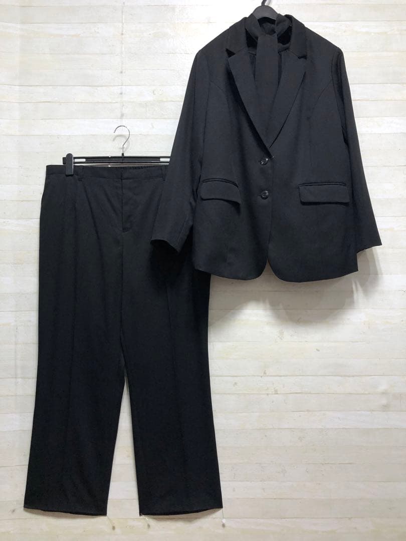 新品☆5L黒系リボンタイブラウス付パンツスーツ3点フォーマルにも◯