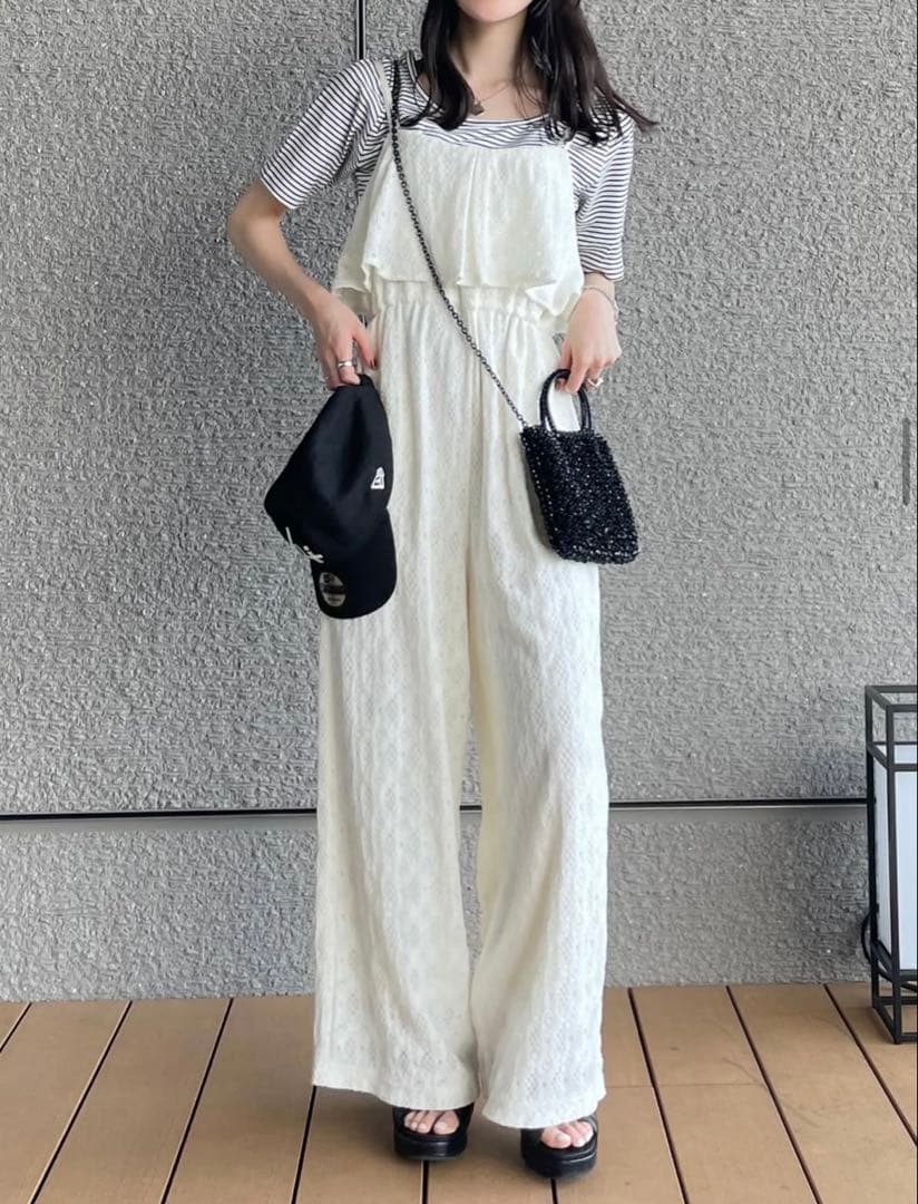 hinari 総レースキャミロンパース アイボリー hinari（ヒナリ）の「総レースキャミロンパース（サロペット