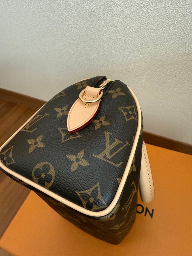 Jasmine　ストラップ無し