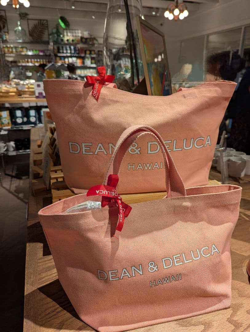 ＜新品＞ハワイ限定☆DEAN＆DELUCA☆トートSロイヤルピンク＋おまけ 7月のハワイまとめ：「ディーン＆デルーカ」から限定トートバッグ発売
