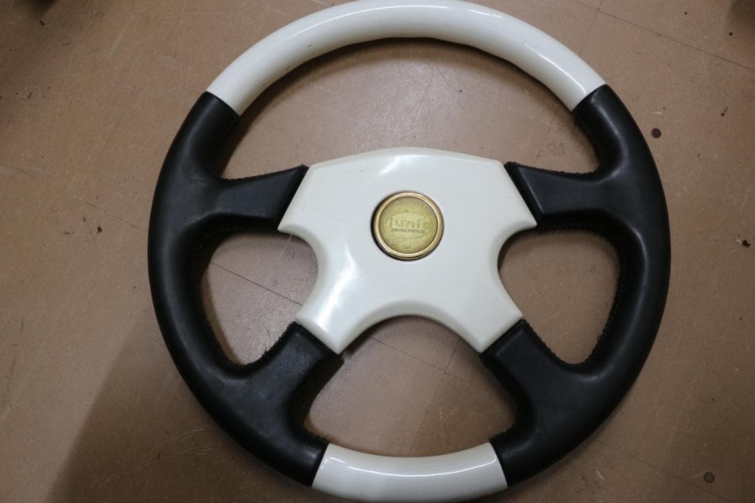 ホワイト ハンドル ステアリング junis ジャニス レトロ パーツ ホワイト ハンドル ステアリング junis ジャニス レトロ パーツ - メルカリ