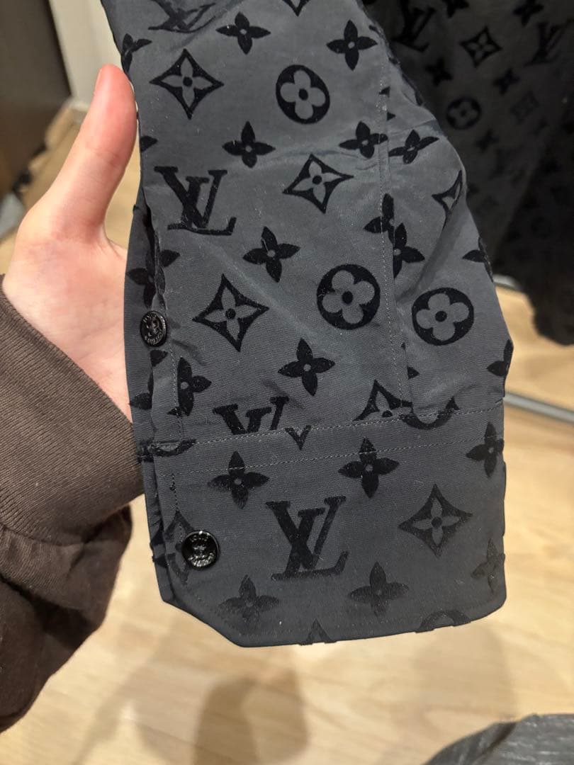 LOUIS VUITTON ミニ・モノグラム シルク イブニングシャツ - メルカリ