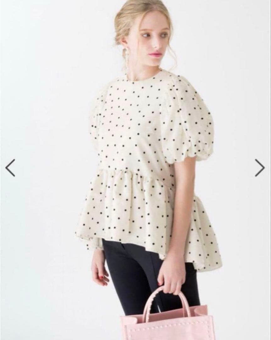 ツルバイマリコオイカワ ドットパフスリーブペプラム ブラウス
