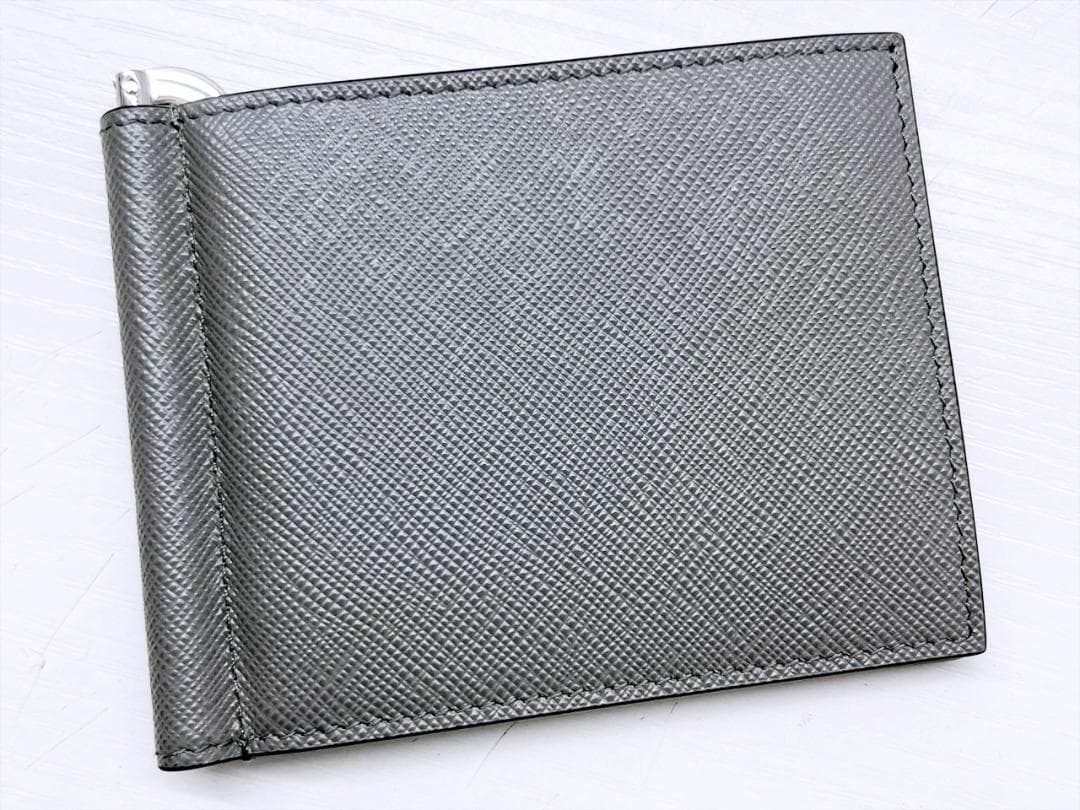 未使用保管 PRADA プラダ ロゴ サフィアーノ マネークリップ 2MN077