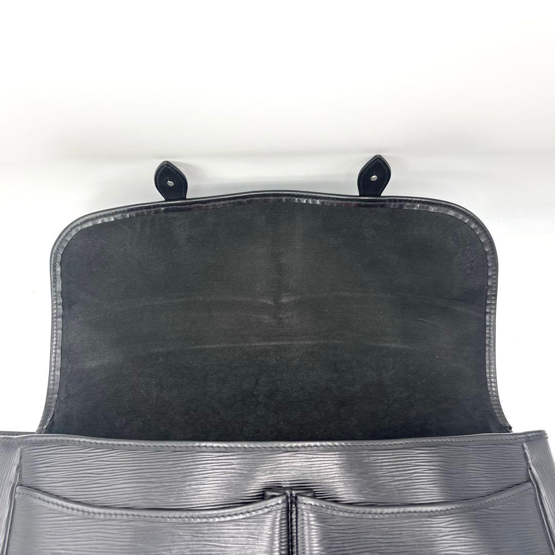 ルイヴィトン エピ SPオーダー ジベシエールGM メッセンジャーバッグ