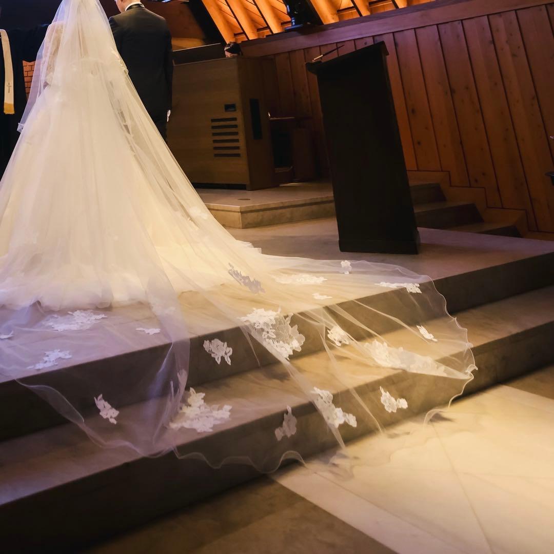 アールイズウェディング メロウ刺繍 ロングベール - メルカリ