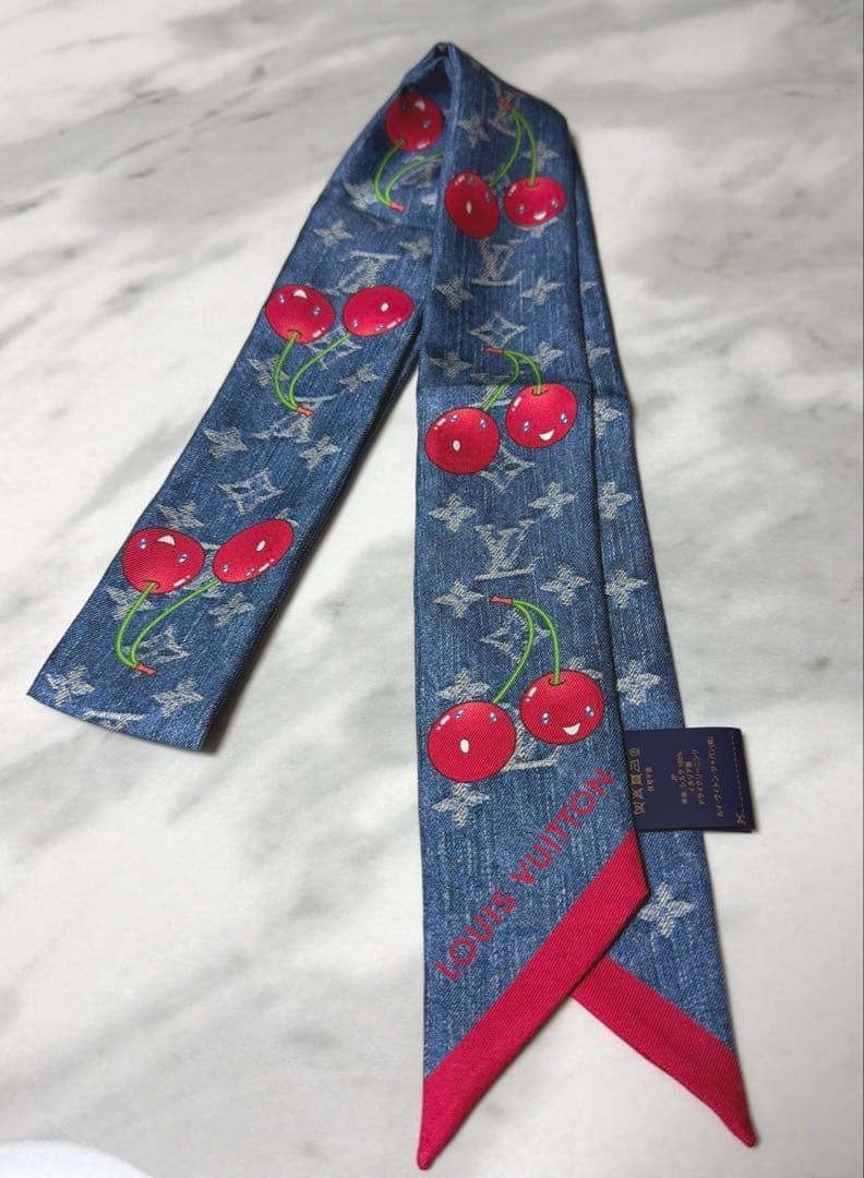 新品　LOUIS VUITTON × 村上隆 スカーフ　チェリー　バンドー ルイヴィトン スカーフ LV × TM バンドーBB・チェリーブロッサム