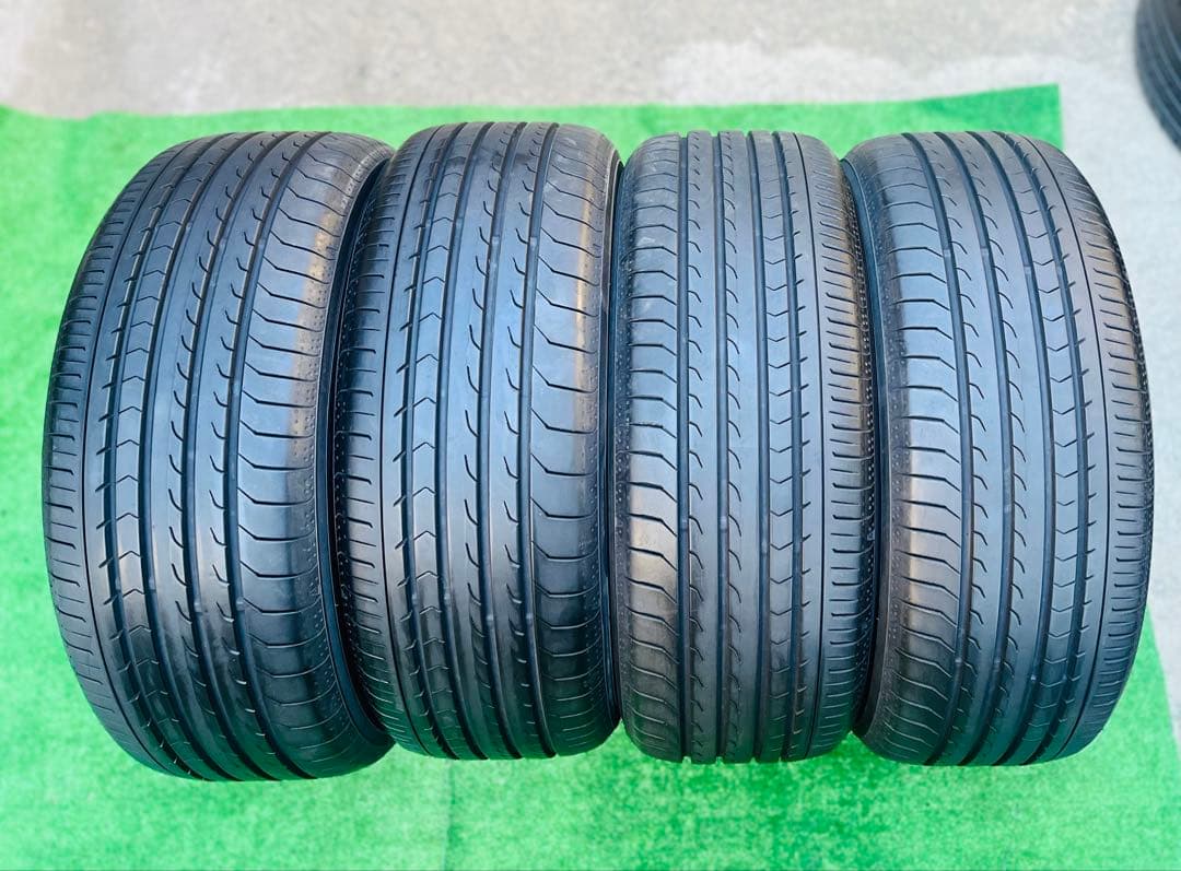 215/55 R17、YOKOHAMA BluEarth-RV03、2024年 Amazon | YOKOHAMA BluEarth-RV RV03 215/55R17 94V | 幌・サントップ