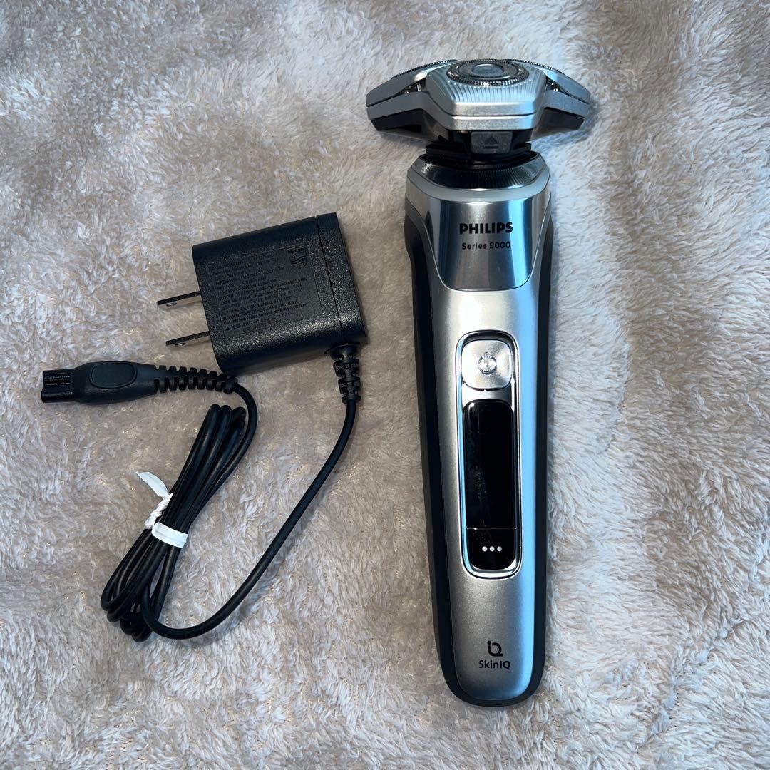 PHILIPS S9000 S9985メンズ電気シェーバー Amazon | フィリップス ウェット&ドライ電気シェーバー S9000シリーズ