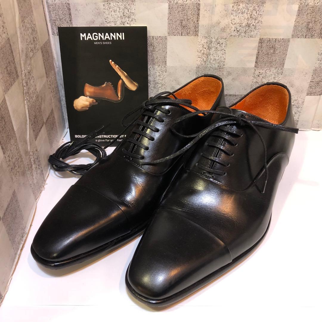 MAGANANNIマグナーニ 39 24.5-25㎝ ブラック 替え紐 箱付属 MAGANANNIマグナーニ 39 24.5-25㎝ ブラック 替え紐 箱付属 25.11