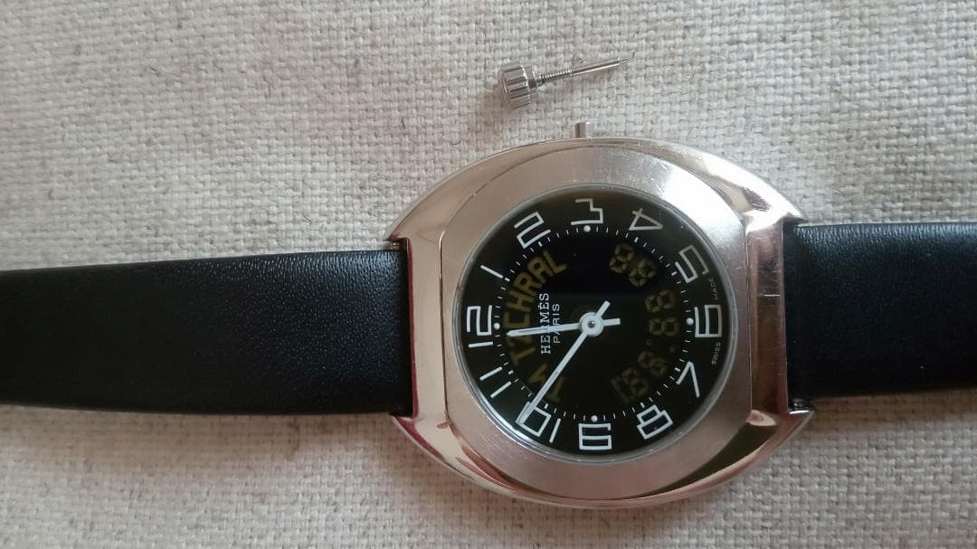 HERMESエルメスエスパス デジタル腕時計 レディス用　ブラック HERMES（エルメス） エスパス 腕時計 ES1.710 クオーツ ブラック文字盤