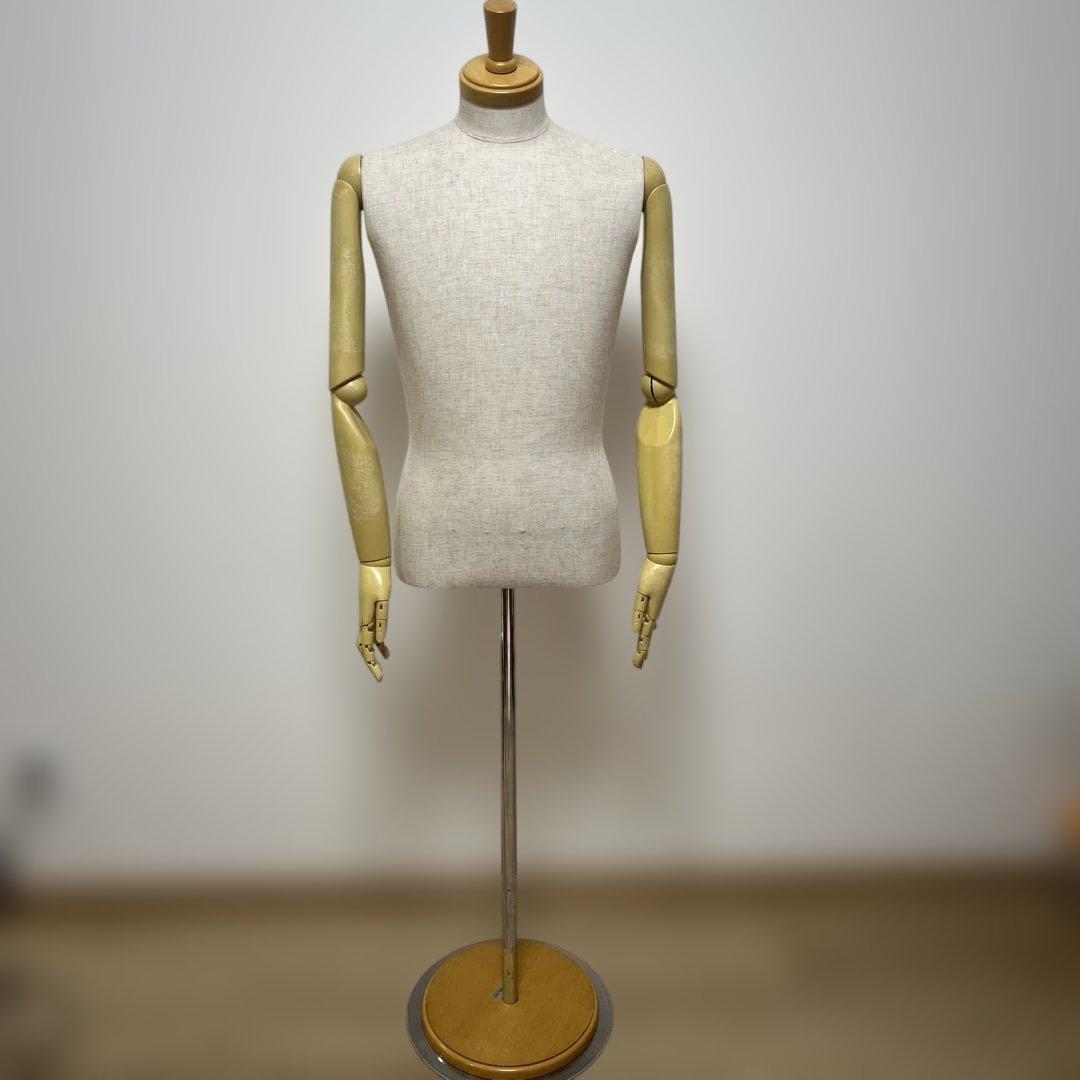 メンズ布製トルソー　マネキン 男性　高さ調整可能　金属スタンド付き Amazon.co.jp: Kurflo 紳士服ディスプレイ用男性マネキン ヘッド付き