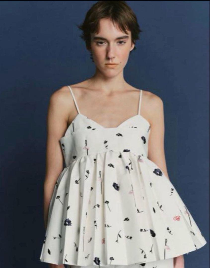 セール⭐︎Bibiy. BLOOMY BUSTlER TOPS｜Bibiy.