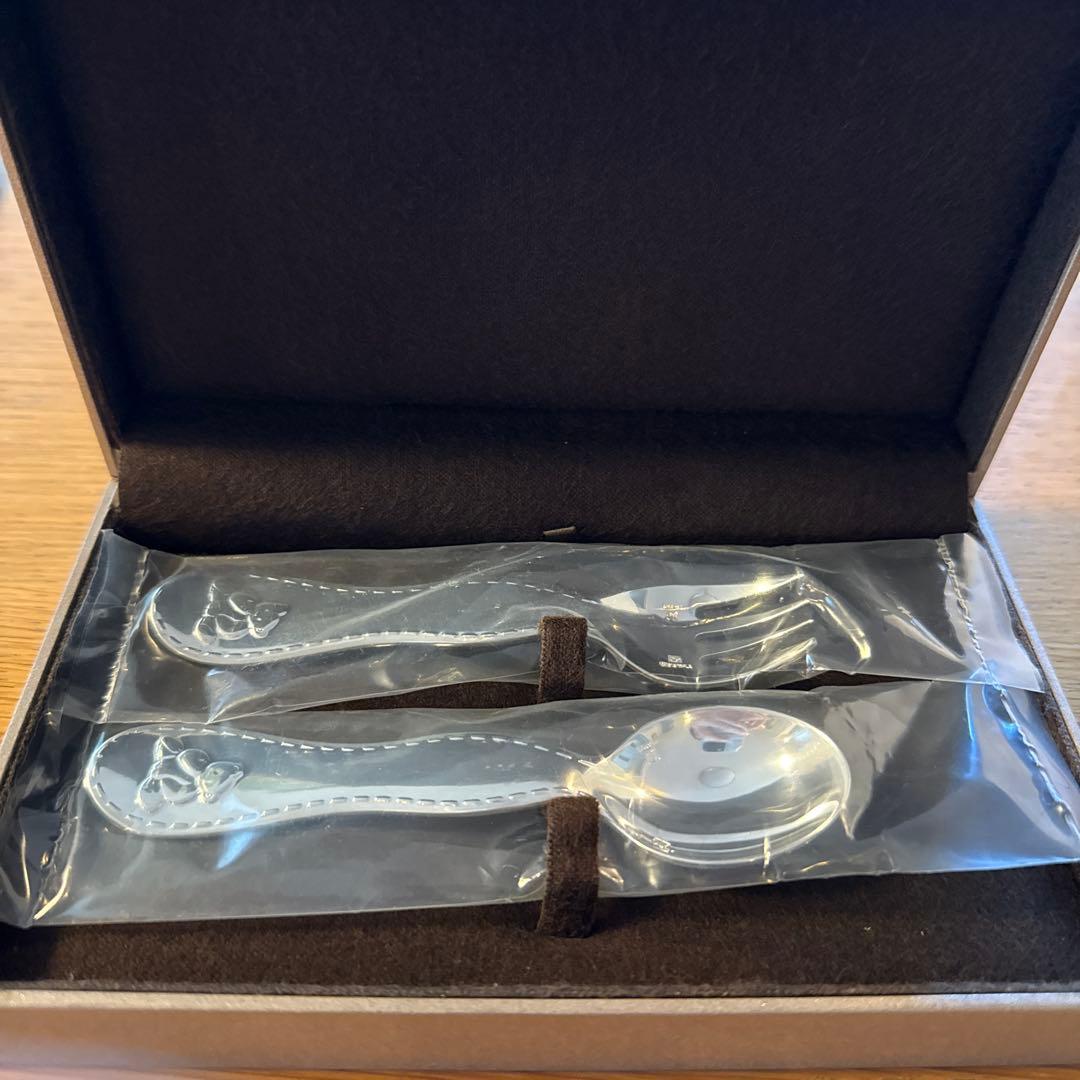 Christofle 子供用スプーンとフォークセット Christofle 子供用