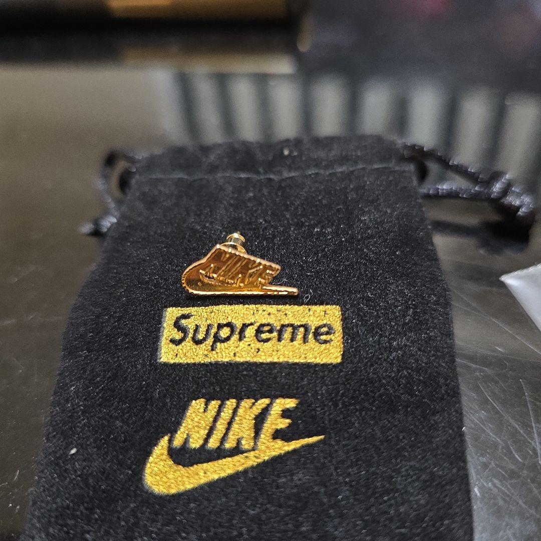 18FW Supreme ナイキ 14K Gold Earring ピアス Supreme（シュプリーム） 18FW Supreme × NIKE ナイキ 14K Gold