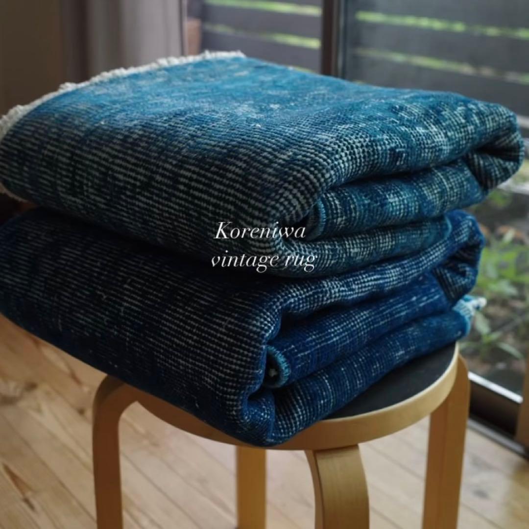 koreniwa トルコヴィンテージラグ 115×210 藍色 青色モダンラグ